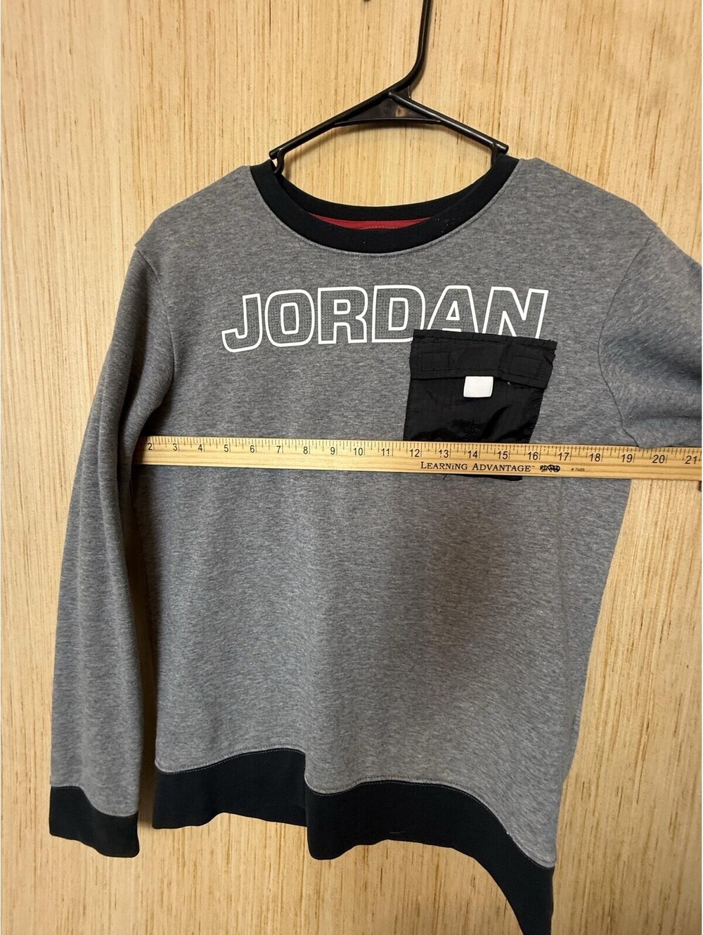 Vintage Jordan Sweatshirt Kids XL Gray Fleece Pullover Jumpman 23  Basketball - Picture 6 of 8